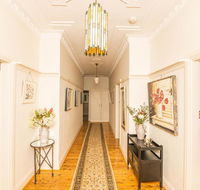Hillside Cottage  Comfy Spacious Walk to CBD  Stannies - Accommodation Australia
