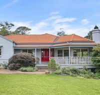 Hillview Cottage - classic country comfort and charm - Accommodation Australia