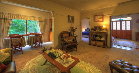 Hillview Oak B&B - Australia Shopping 0