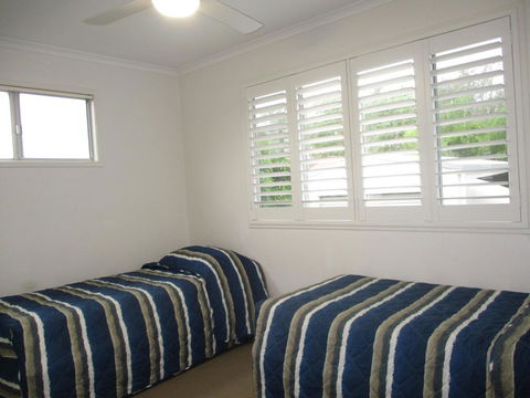 Holiday In Style - Hervey Bay - Local Tourism 2
