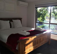 Holly House BnB - Accommodation Australia