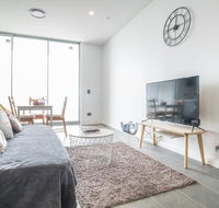 Home with Perfect location Close to TrainCBD - Accommodation Australia