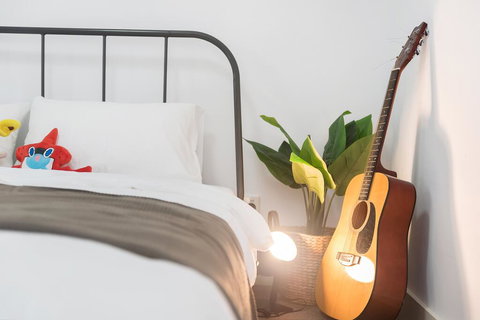 HOMEBUSH CLOSE TO OLYMPIC PARK KOZY 2 BED 2 BATH NHO075 - Local Tourism 1