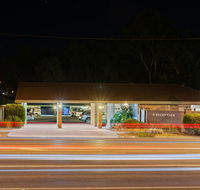 Homestead Motor Inn  Apartments - Accommodation Australia