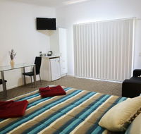 Honeybee - Country Accommodation - Australia Shopping
