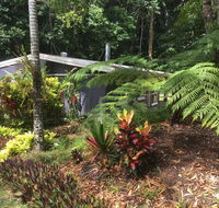 Honeybee House - Local Tourism