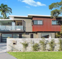 Horizons at Currarong - architecturally designed beach house - Accommodation Australia