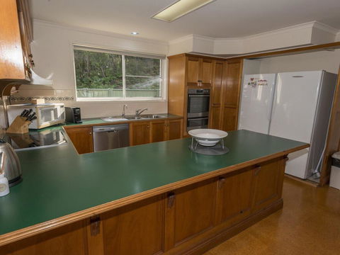 Island View - 80 Lentara St - Large Family Home, Pool, WIFI And Sweeping Views Of Fingal - Accommodation Australia 2