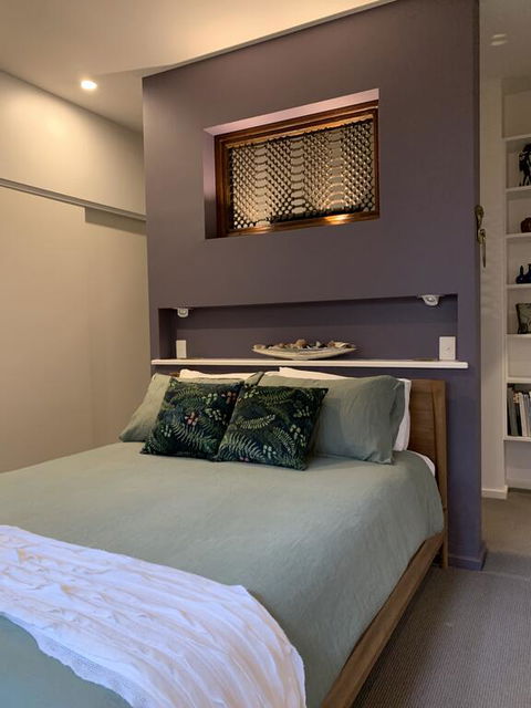 Jacaranda Garden Retreat - Local Tourism 2
