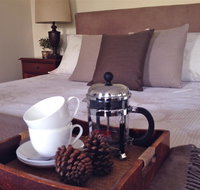 Jacaranda House Bed  Breakfast - Local Tourism