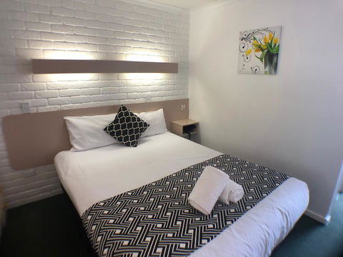 Jacaranda Place Motor Inn - Accommodation Australia 2