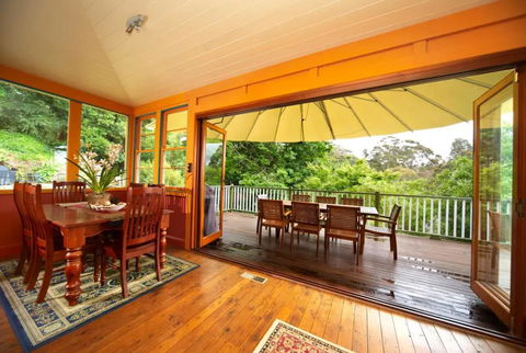 JILLS RETREAT LEURA/KATOOMBA - Local Tourism 3