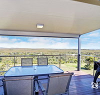 Jinalong 17 Pacific Street Family home great views. - Accommodation Australia
