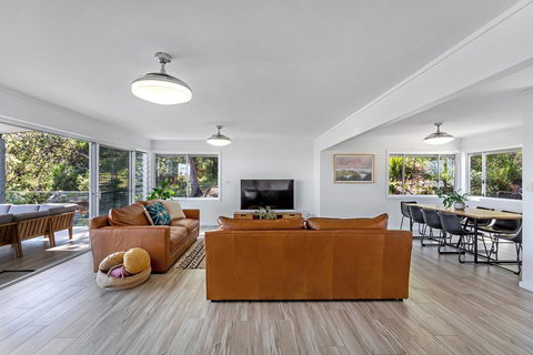 Joleen 9 - Shoal Bay - Local Tourism 1