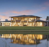 Jolong Park Club House - Accommodation Australia