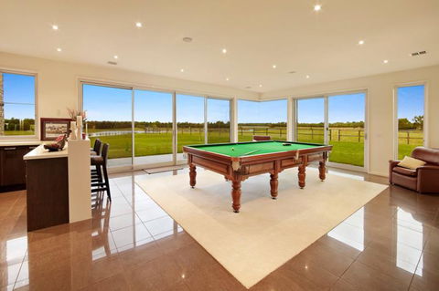 Jolong Park Club House - Accommodation Australia 2