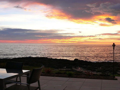Jones's Beach House - Perfect Location With Views! - Accommodation Australia 3