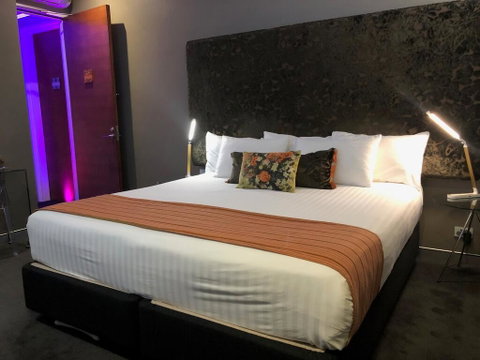 Junction Hotel - Local Tourism 2