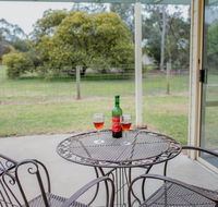 Karinya Cottage - Pet friendly country retreat - Local Tourism