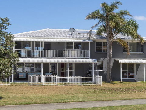 Kendalls Beach House - Accommodation Australia 3