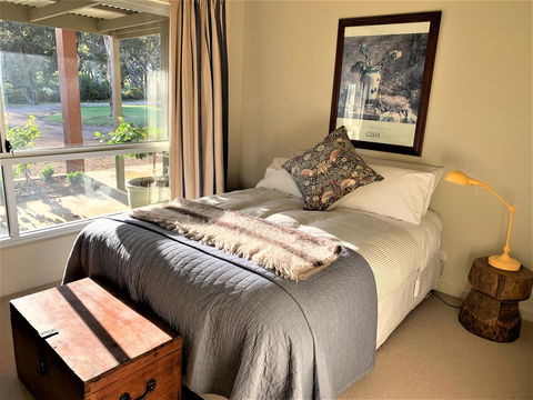 Kenwood Bank Vineyard Retreat - Accommodation Australia 3