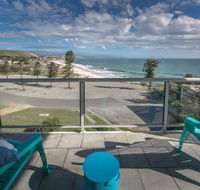 King of North Bay - 103 Gold Coast Drive - Accommodation Australia