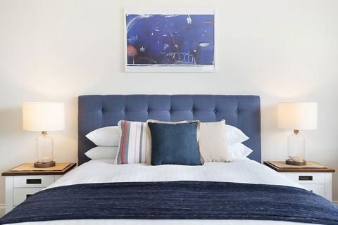 King Size Studio With Water View, Walk To The City - Accommodation Australia 2