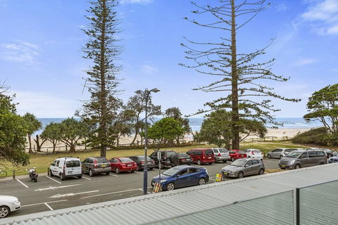 KINGSCLIFF NOR NOR EAST 101 ON MARINE PARADE - Bed n Breakfasts 1