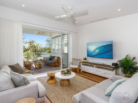 KINGY BEACH HOUSE @ 162 - Accommodation Australia 0