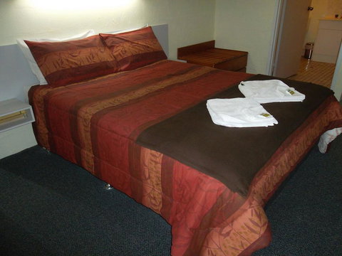 Kinka Palms Beachfront Apartments / Motel - Australia Shopping 1