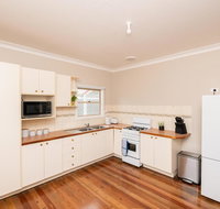 Kinross on Cox Sweet Neat  Simple  Wifi - Accommodation Australia