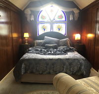 Krinklewood Cottage  Train Carriages - Accommodation Australia