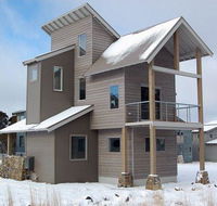 Krystal Peaks-DPA - Accommodation Australia