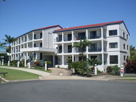 L'Amor Holiday Apartments - Accommodation Australia 0