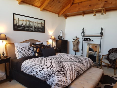 La Maison Riviere - THE RIVER HOUSE Bed & Breakfast - Accommodation Australia 3