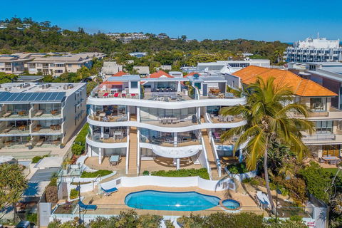 La Mer Apartments - Local Tourism 0