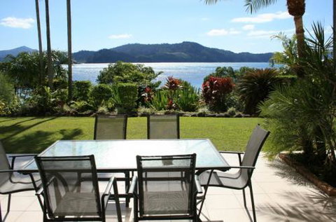 Lagoon 005 - Accommodation Australia 1