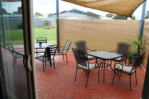 Lake Tyrrell Accommodation - Local Tourism 2