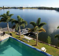 Lakehouse Family Oasis by Getastay - Accommodation Australia