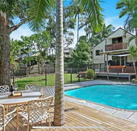 Lakeside Beach House - Hostie Properties - Accommodation Australia