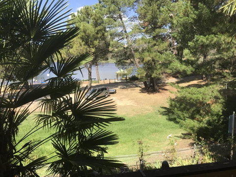 Lakeside Chalet & Studio - Accommodation Australia 1