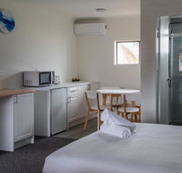 Lakeside Inn - Accommodation Australia