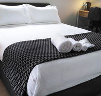 Lakeside Retreat  Business - Accommodation Australia