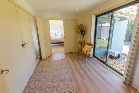 Lakeview - Waterviews On Newlands Arm - Local Tourism 3