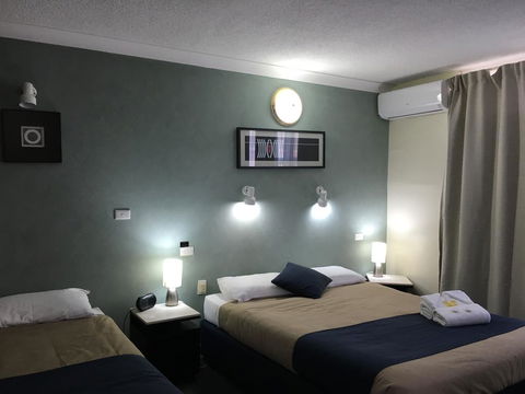 Lakeview Motor Inn - Accommodation Australia 3