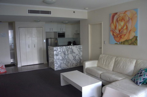 Large 2 Bedroom Apartment In World Square Sydney CBD - Bed n Breakfasts 1