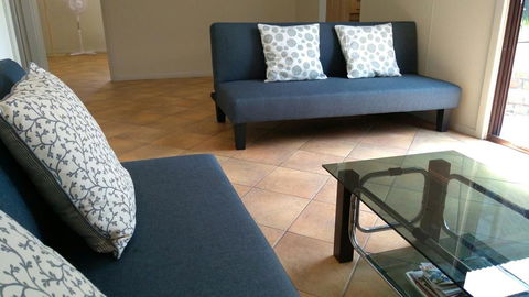 Large 6-Bedroom House With Wifi & Netflix Close To Singleton CBD Hunter Valley - Accommodation Australia 2