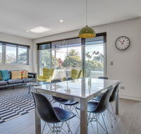 Large and brand-new apartment close to city - Accommodation Australia