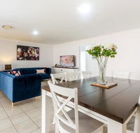 Large Executive and Family Home - Flinders View - Australia Shopping