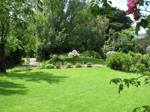 Leafield Cottages - Accommodation Australia 1